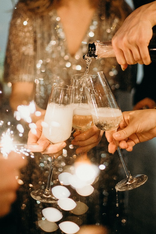 Шампанське і святкування Нового року